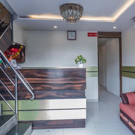 Hotel Mantra Residency Мумбаи Экстерьер фото