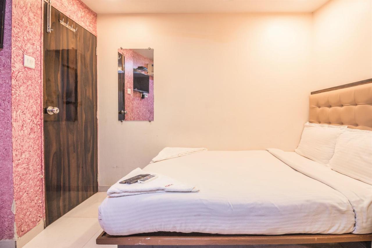 Hotel Mantra Residency Мумбаи Экстерьер фото