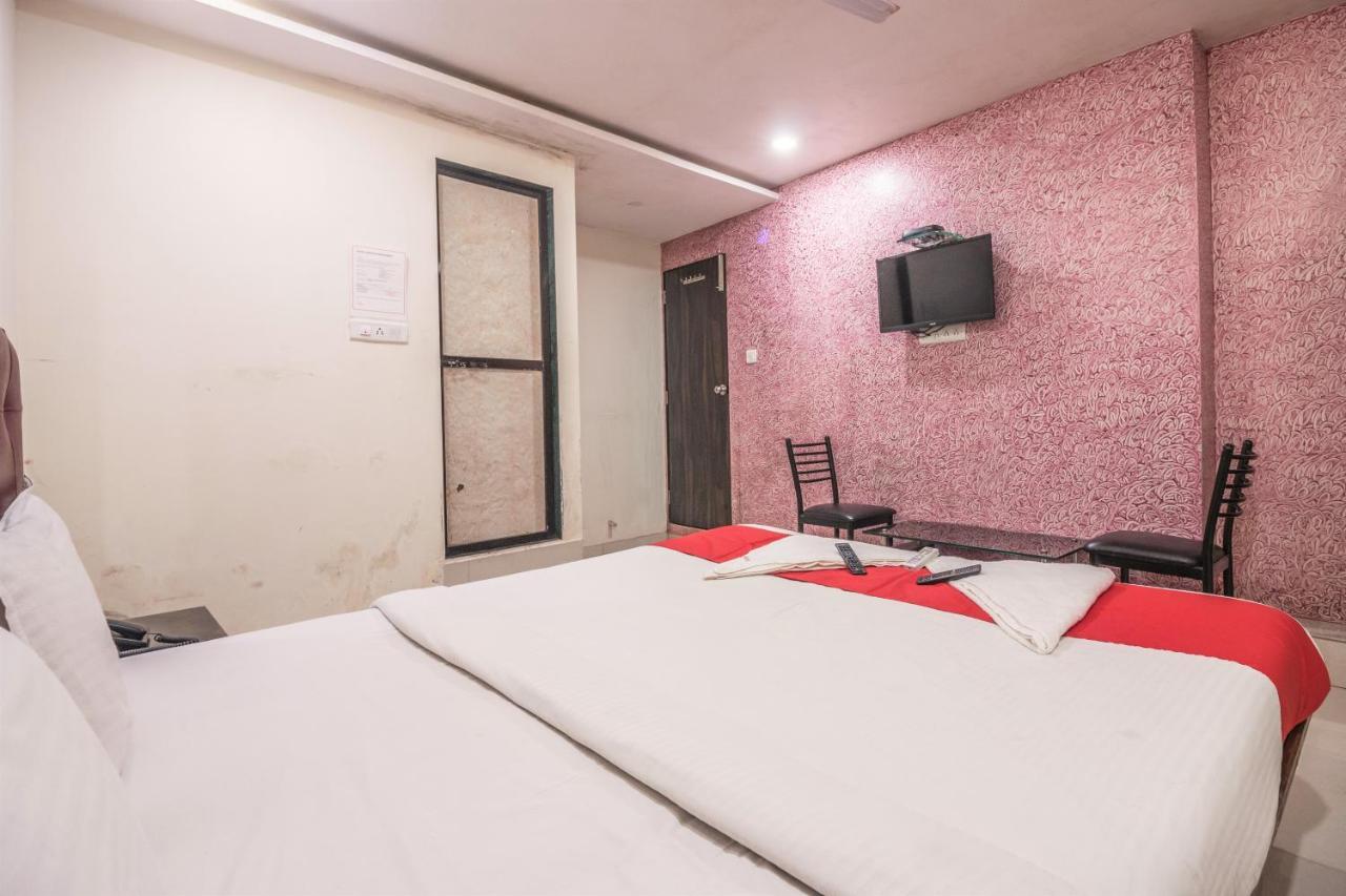 Hotel Mantra Residency Мумбаи Экстерьер фото