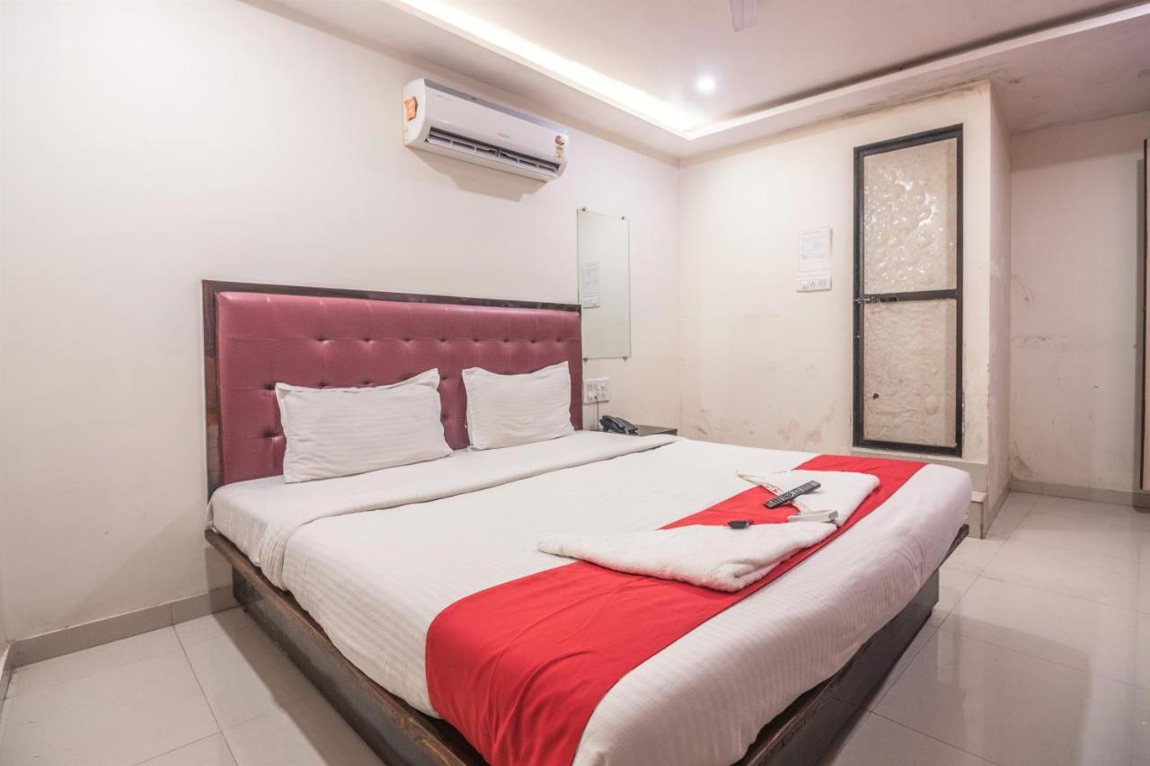 Hotel Mantra Residency Мумбаи Экстерьер фото