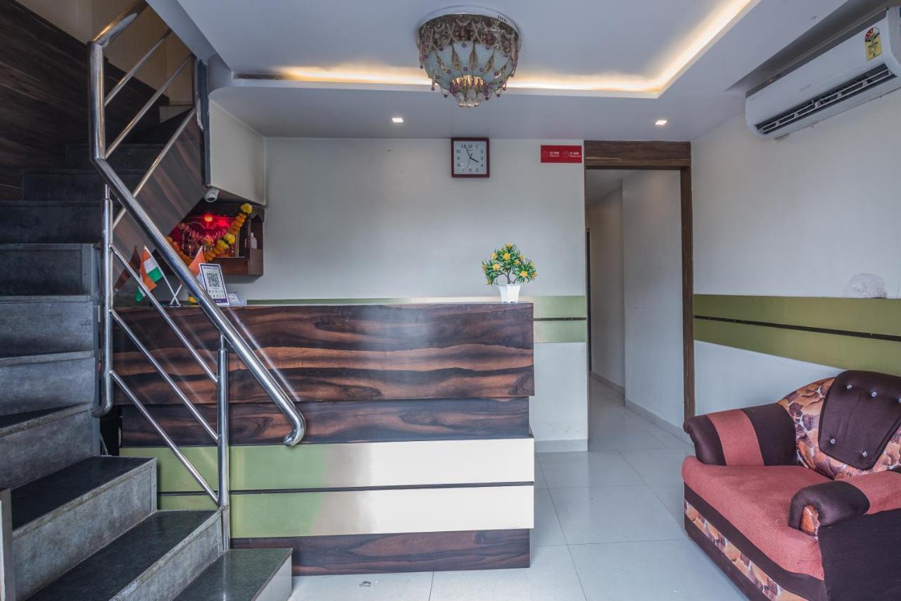 Hotel Mantra Residency Мумбаи Экстерьер фото