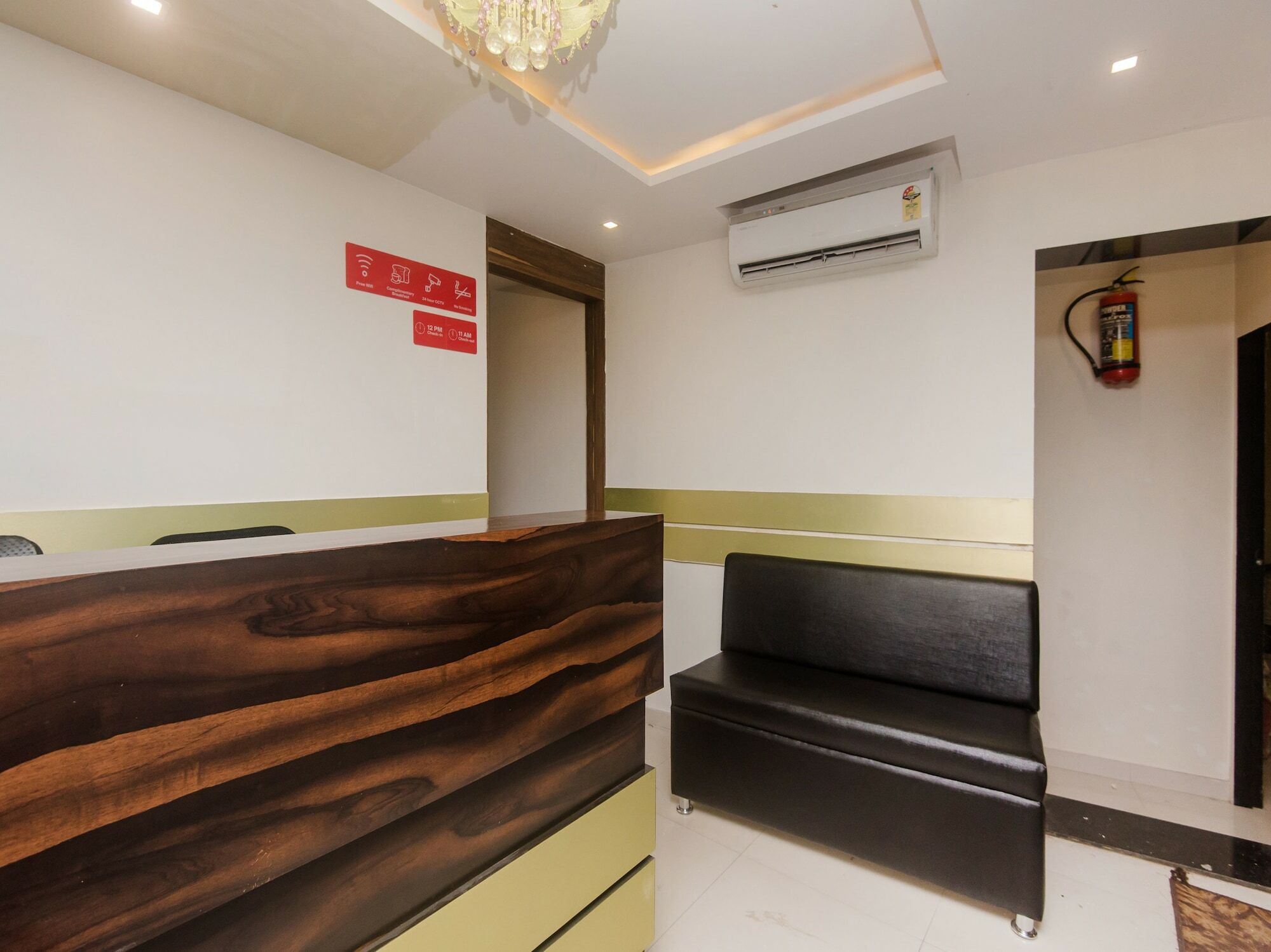 Hotel Mantra Residency Мумбаи Экстерьер фото